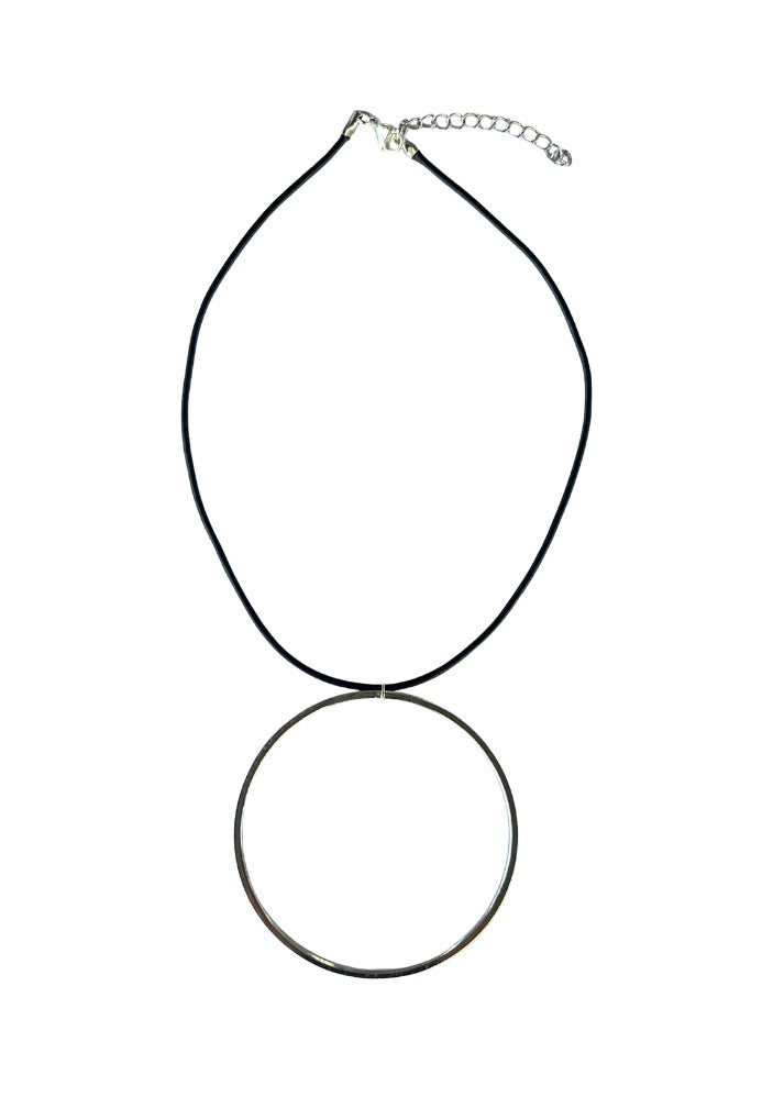 CIRCLE CORD NECKLACE