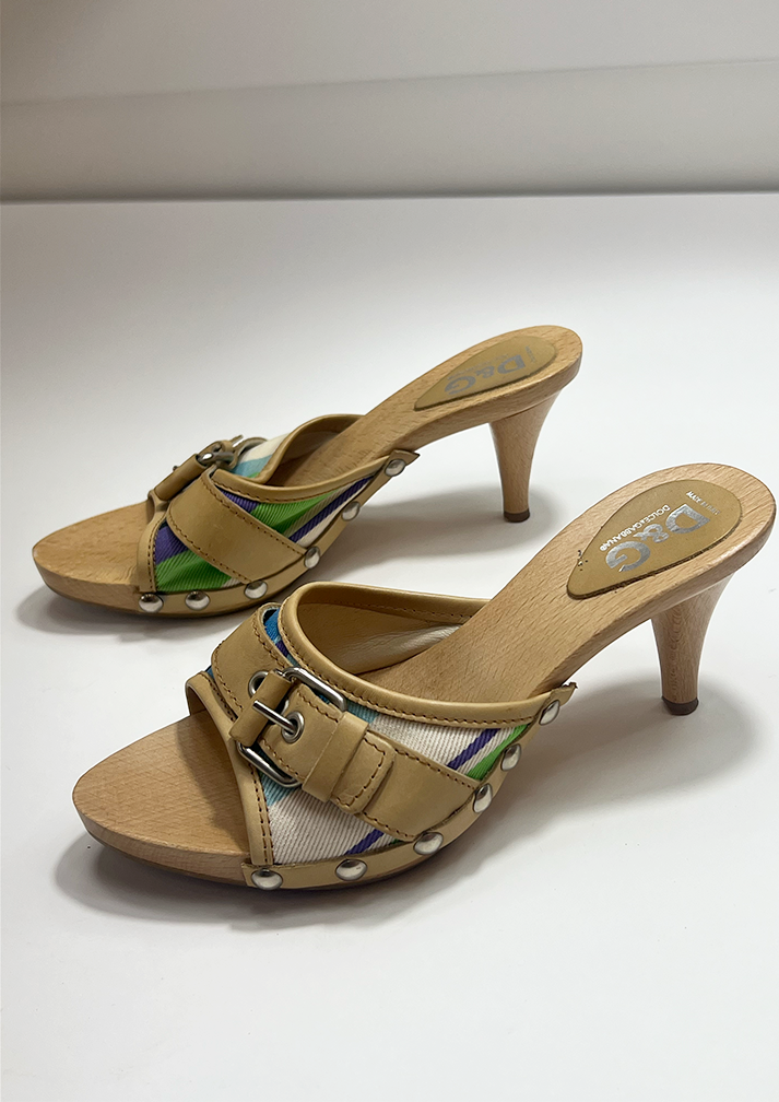 D&G HEELS - SIZE 37