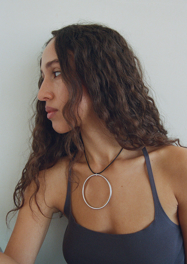 CIRCLE CORD NECKLACE