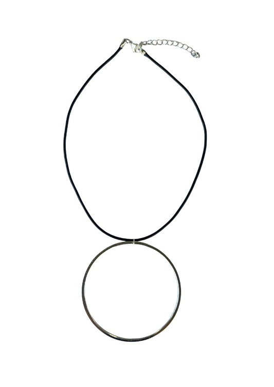 CIRCLE CORD NECKLACE