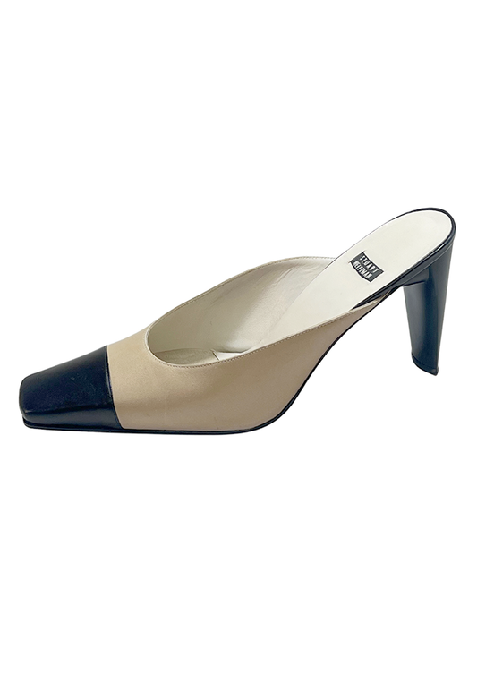STUART WEITZMAN- SIZE 40
