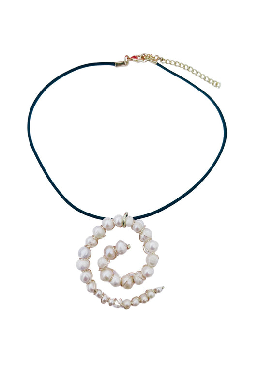 SPIRAL CORD NECKLACE